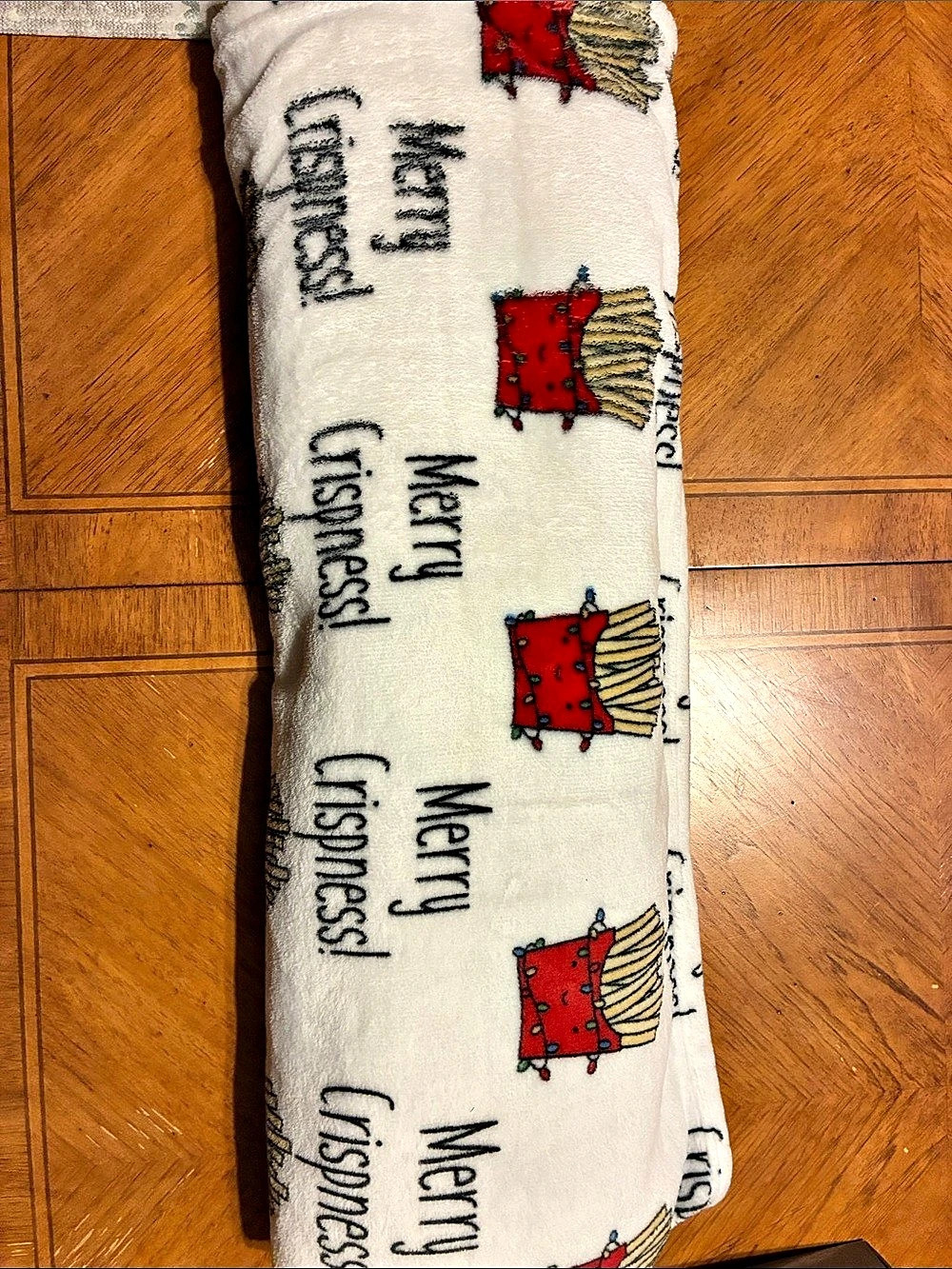 Merry Crispness Holiday Throw Blanket, White & Red